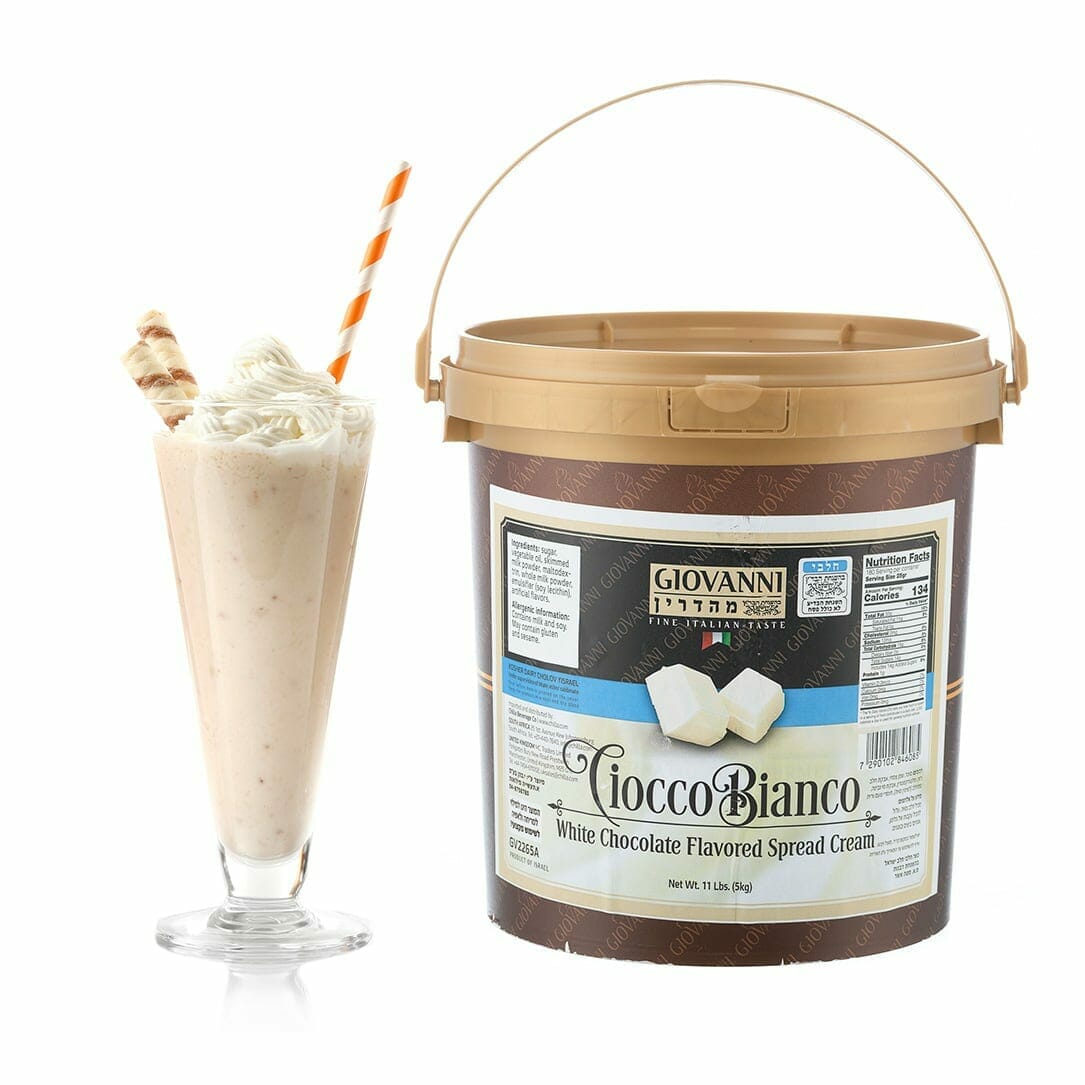 A 5kg container of White Chocolate Gourmet Spread is beside a milkshake topped with whipped cream, two wafer sticks, and an orange striped straw. With a handle and detailed label, this spread is perfect for true chocolate aficionados.